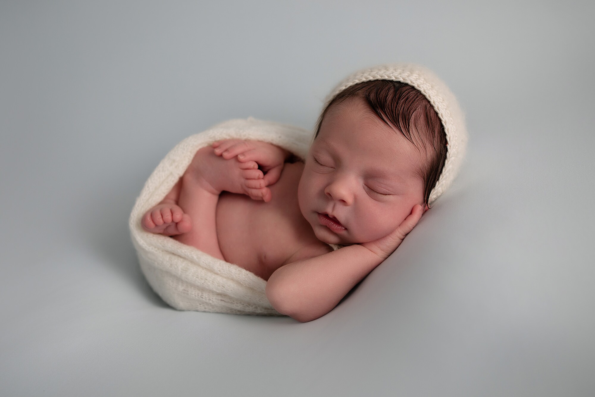 05-fotos-fotografo-newborn-bebes-barcelona-girona-molnis-rei-davinia-torres-recien-nacido-nounat-familia-embarazo-sant-feliu-guixols