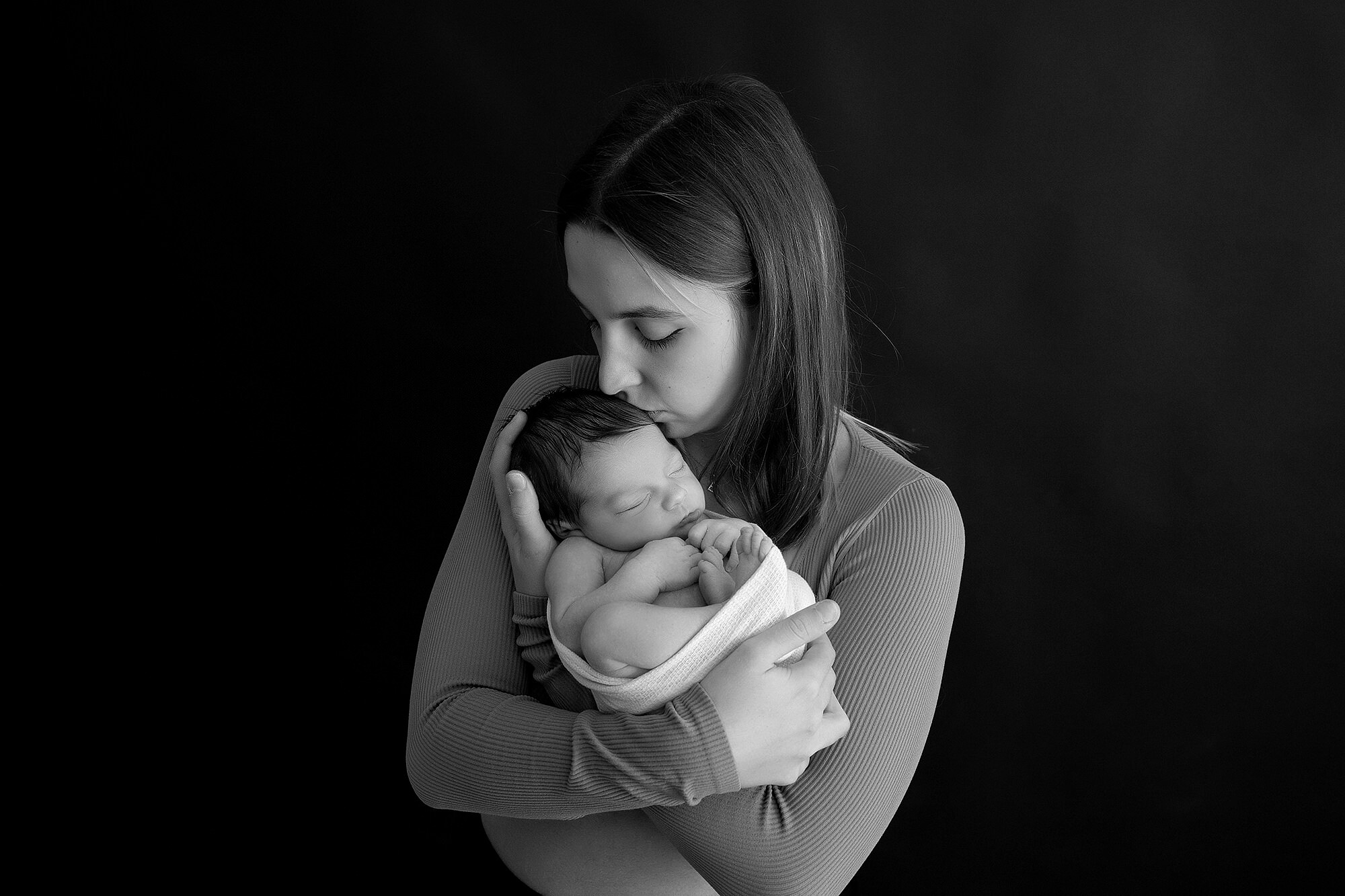 25-fotos-fotografo-newborn-bebes-barcelona-girona-molnis-rei-davinia-torres-recien-nacido-nounat-familia-embarazo-sant-feliu-guixols